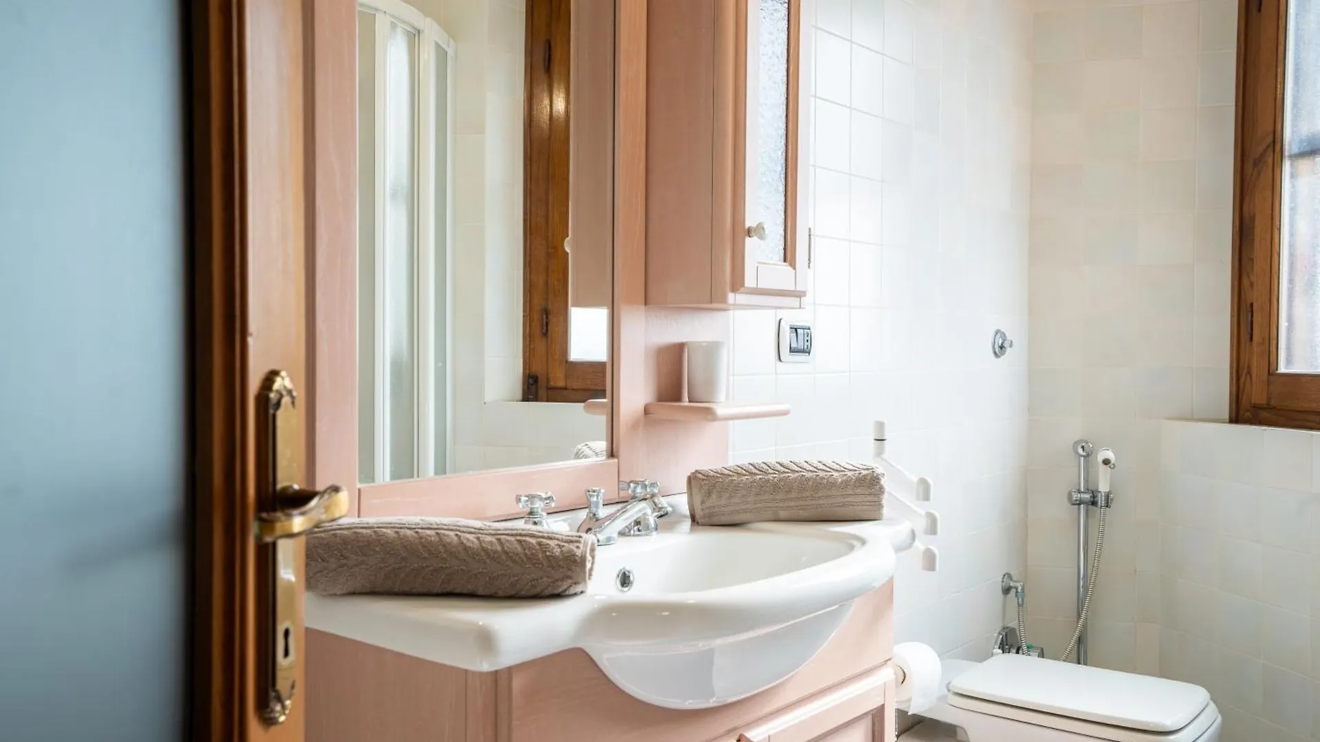Casa Vacanze Panoramico Versilia Capriglia  Italy